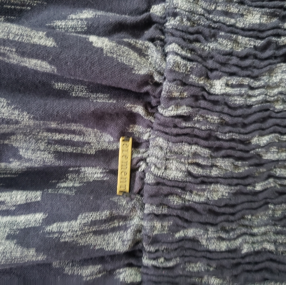 Dress - Picture 5 of 5